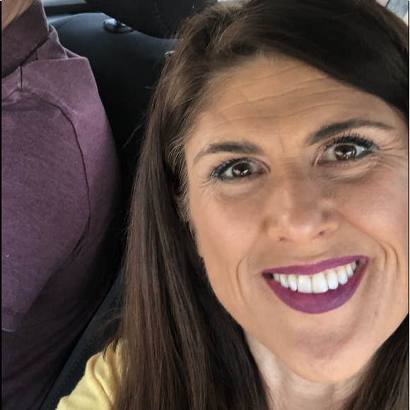 Meet your Posher, Tonja - Picture 1 of 1